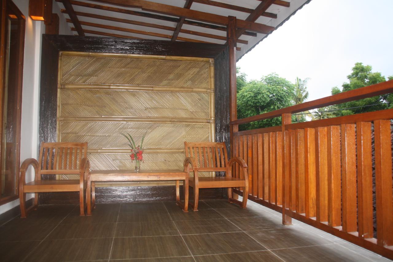 Dili Gili Bed & Breakfast Gili Trawangan Luaran gambar