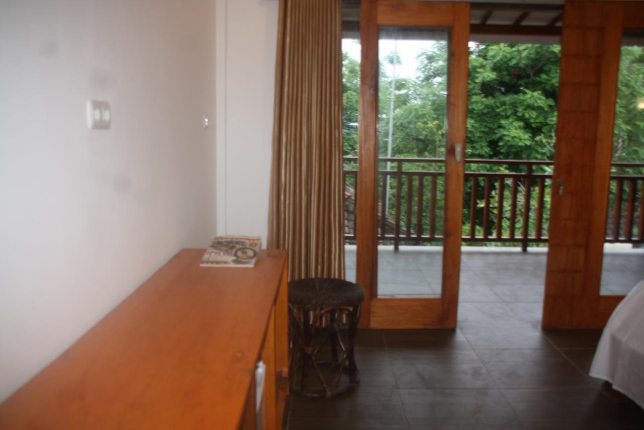 Dili Gili Bed & Breakfast Gili Trawangan Luaran gambar